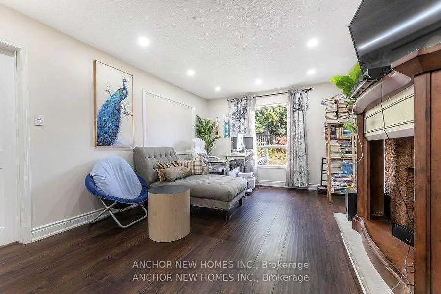 Photo 12 of 52 Settler Court, Brampton, Heart Lake West — HOMEH