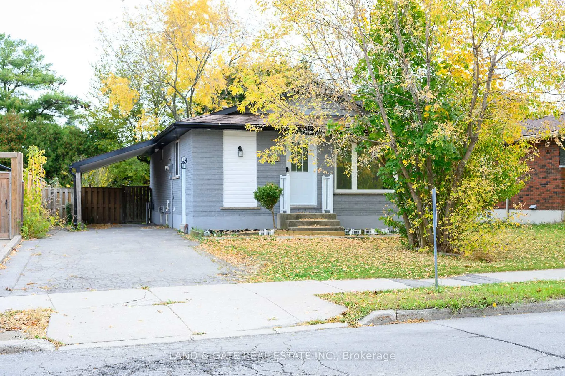 Photo 1 of 400 Limeridge Road W, Hamilton, Rolston — HOMEH