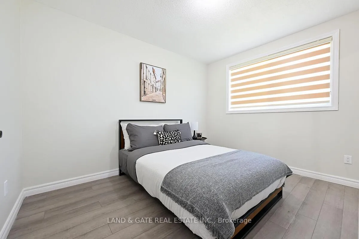 Photo 17 of 400 Limeridge Road W, Hamilton, Rolston — HOMEH
