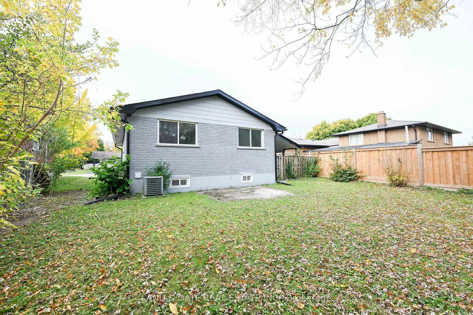 Photo 34 of 400 Limeridge Road W, Hamilton, Rolston — HOMEH