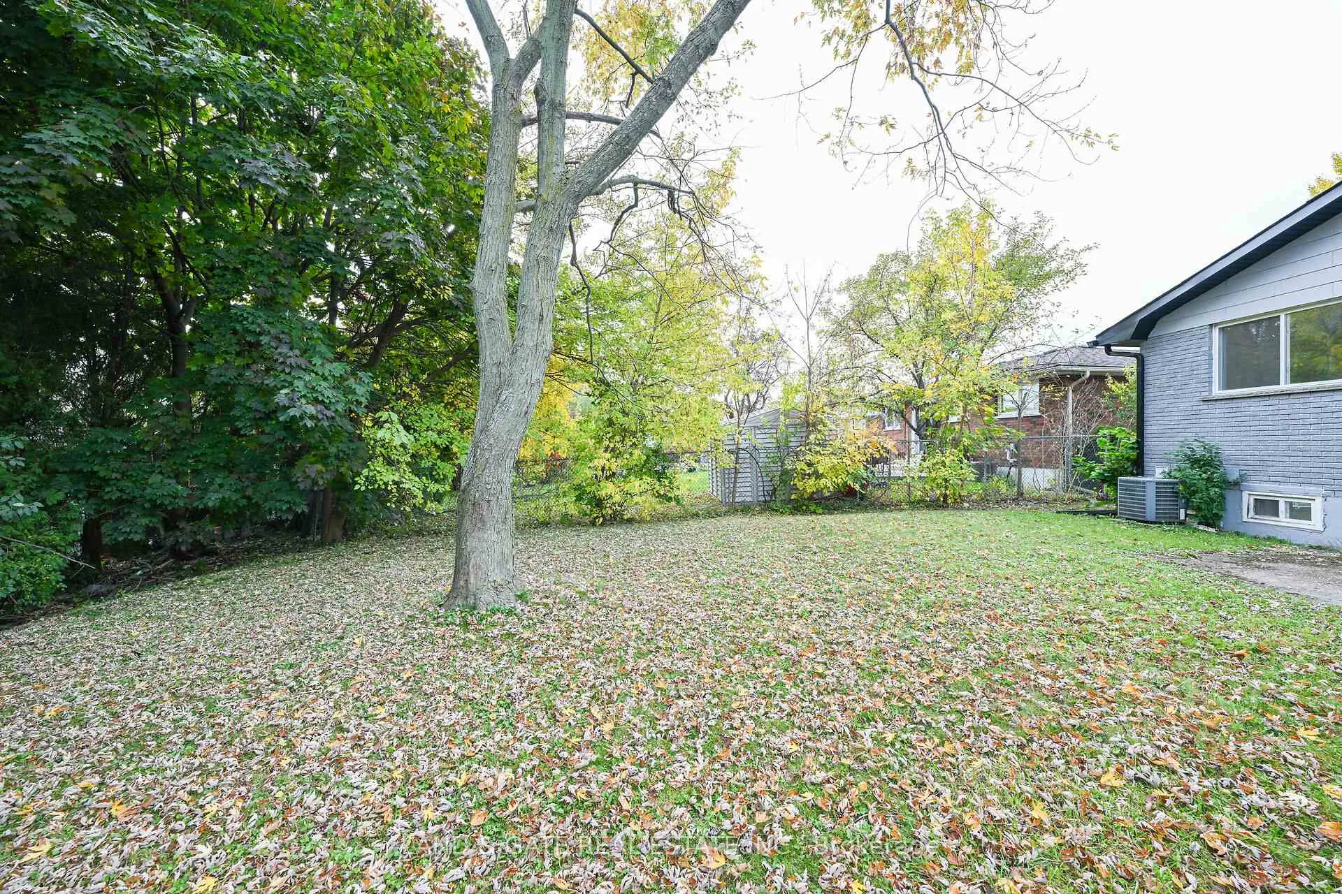 Photo 36 of 400 Limeridge Road W, Hamilton, Rolston — HOMEH