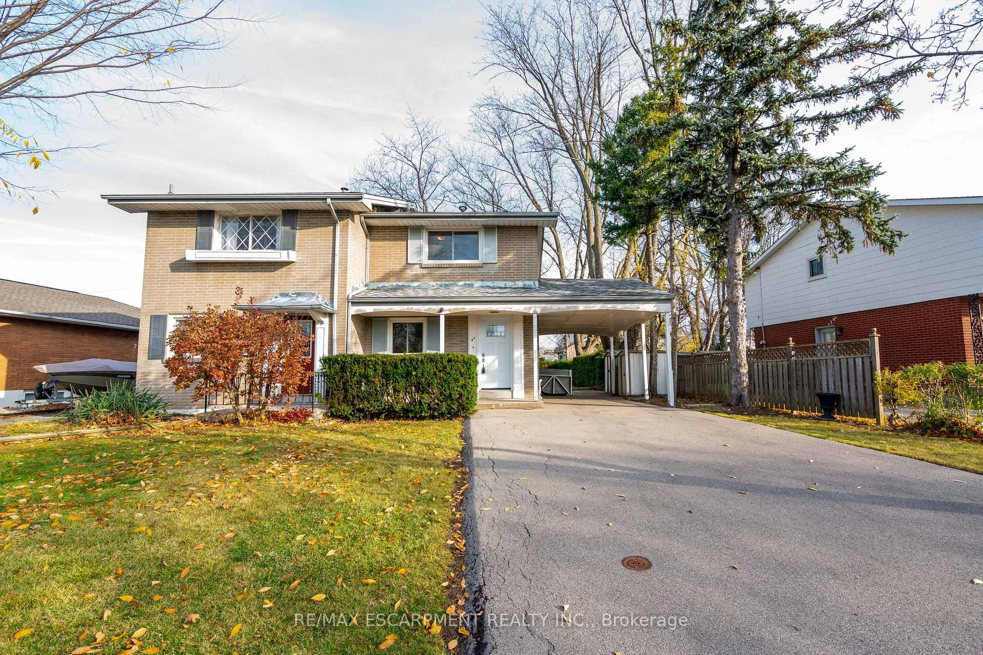 Photo 3 of 47 Bobolink Road, Hamilton, Bruleville — HOMEH