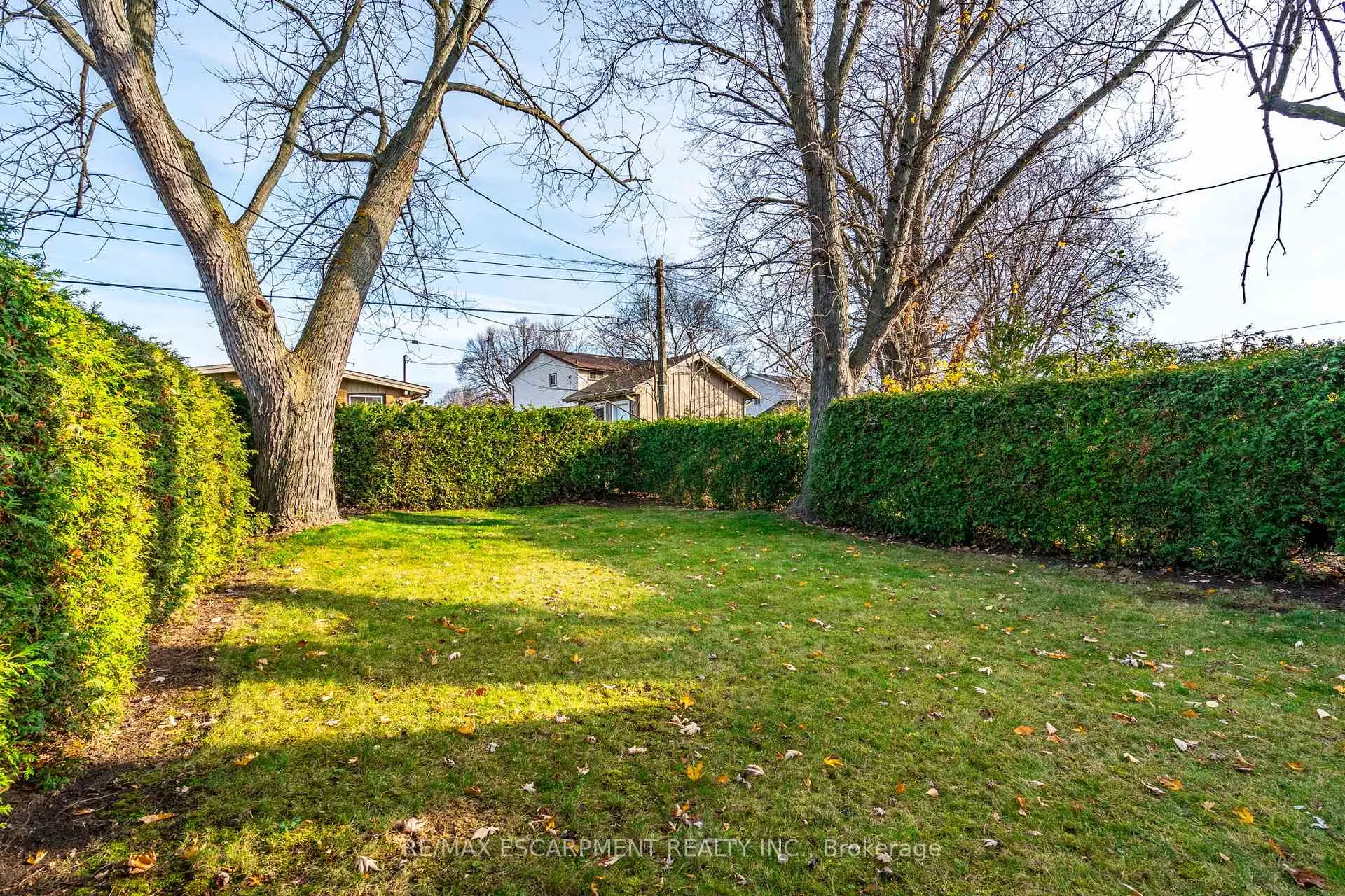 Photo 7 of 47 Bobolink Road, Hamilton, Bruleville — HOMEH
