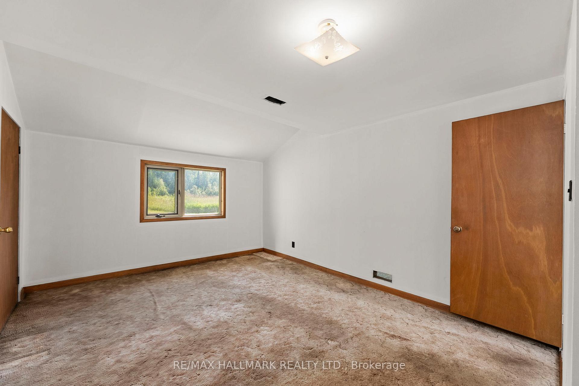 Photo 9 of 24093 Weirs Side Road, Georgina, Pefferlaw — HOMEH