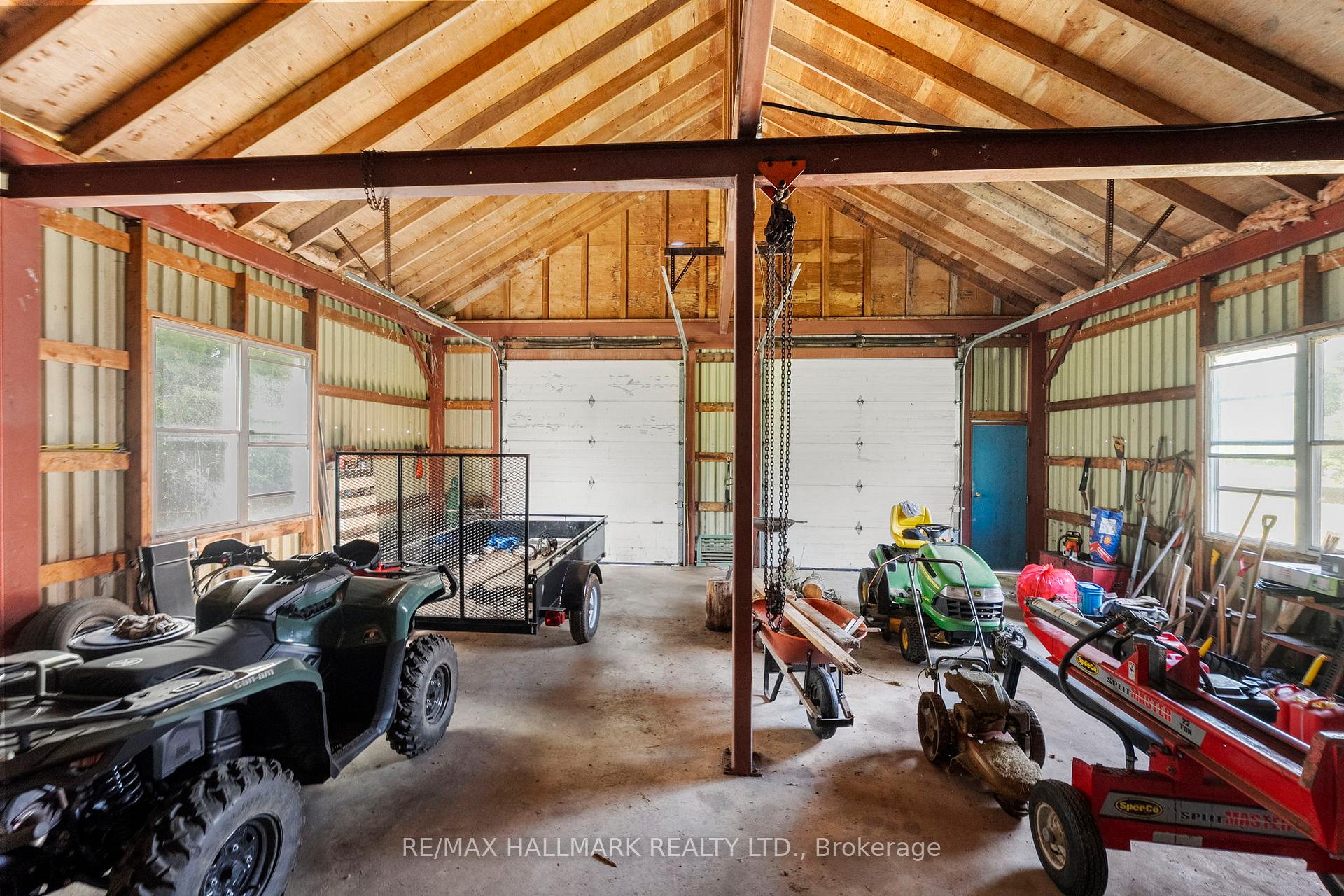 Photo 15 of 24093 Weirs Side Road, Georgina, Pefferlaw — HOMEH