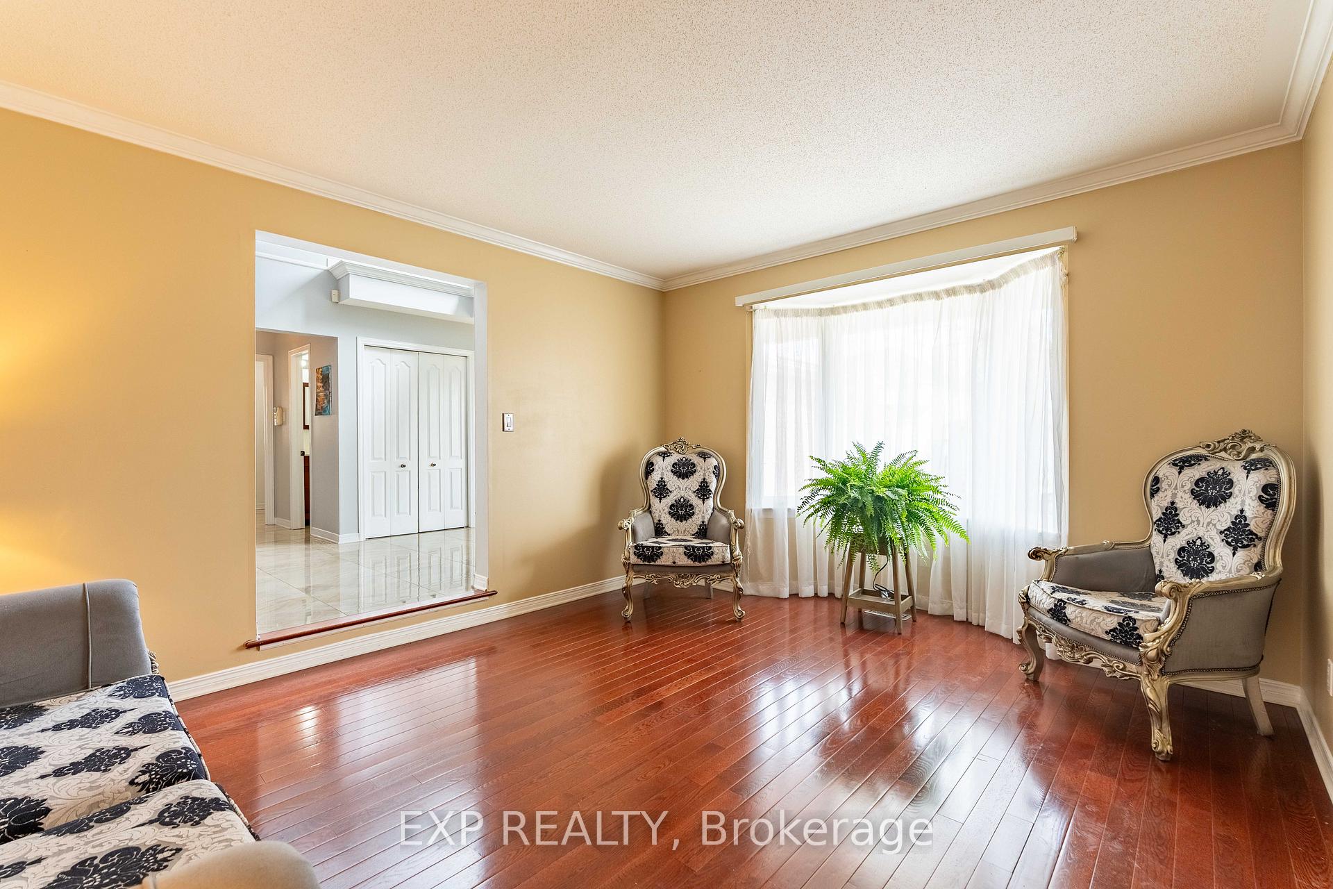 Photo 11 of 15 mayford Avenue, Ottawa, Barrhaven East — HOMEH