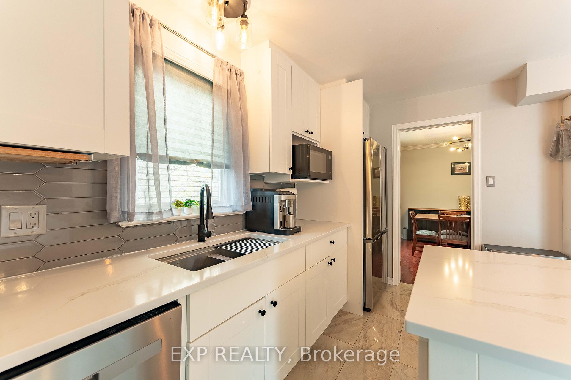 Photo 17 of 15 mayford Avenue, Ottawa, Barrhaven East — HOMEH