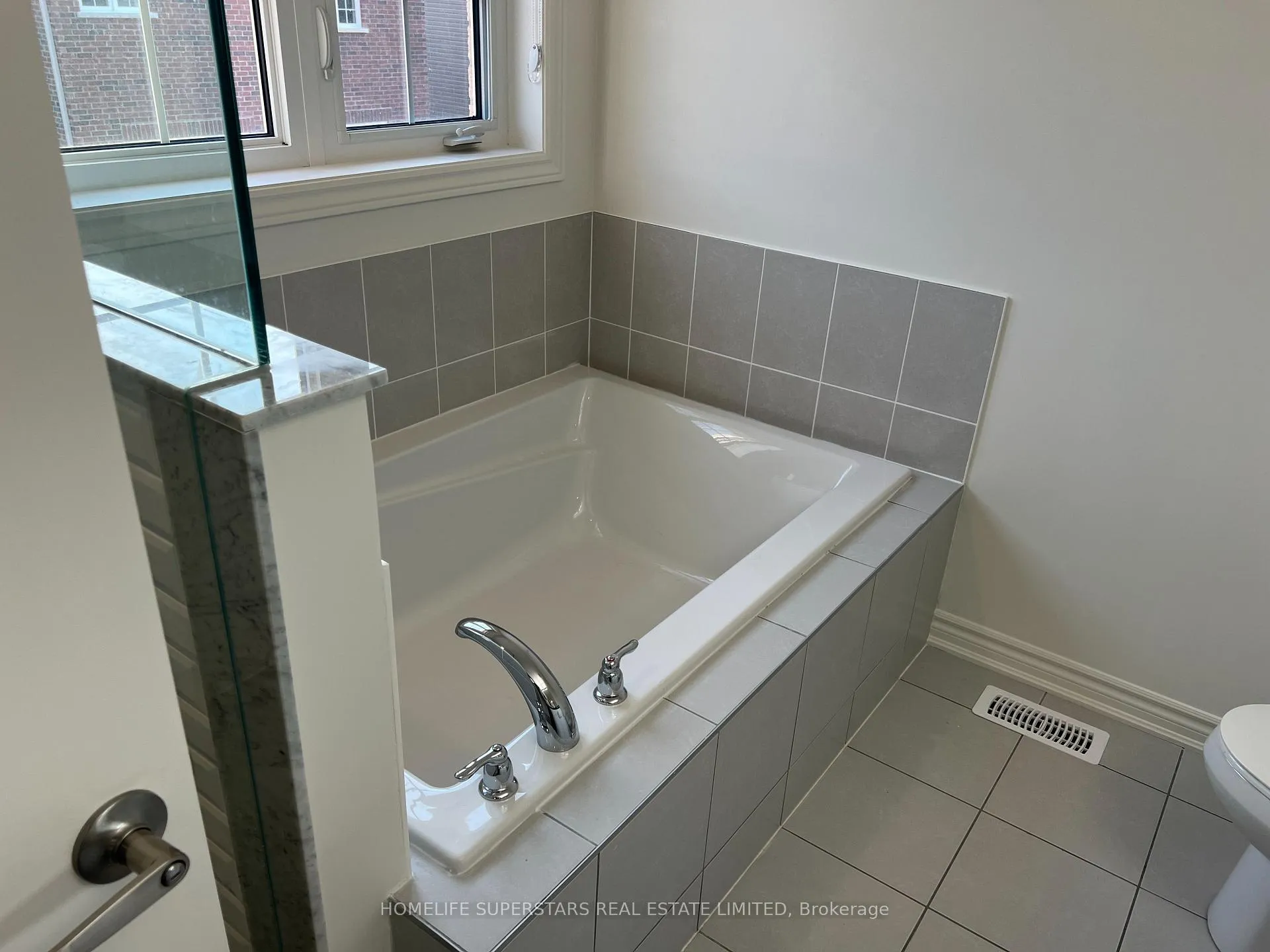 Photo 27 of 229 Prescott Drive, Clearview, Stayner — HOMEH