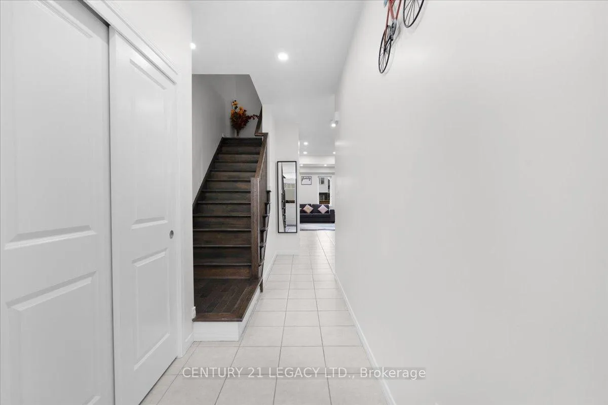 Photo 4 of 83 Beauchamp Drive, Cambridge — HOMEH
