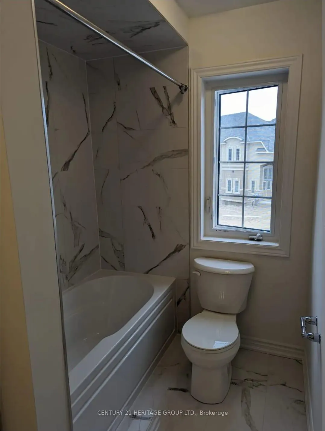 Photo 3 of 27 Stokes Road, Brant, Paris — HOMEH