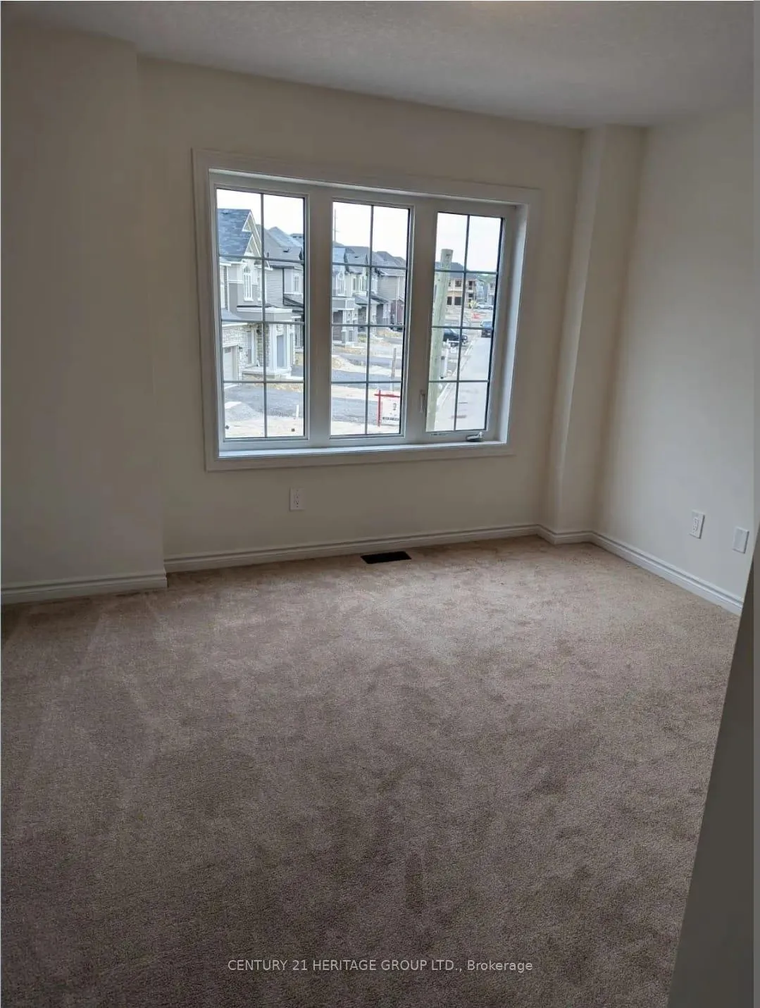 Photo 14 of 27 Stokes Road, Brant, Paris — HOMEH