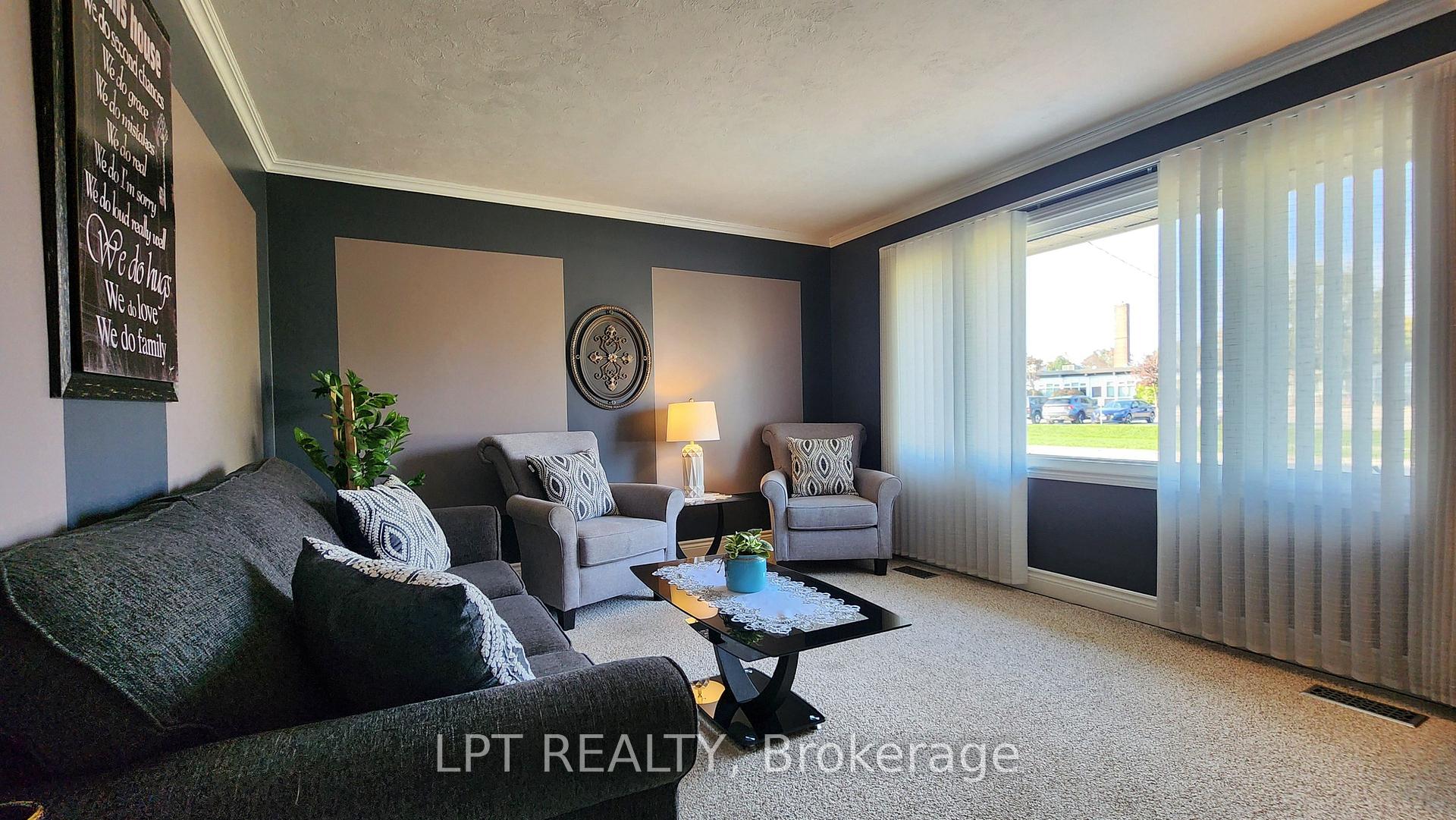 Photo 5 of 25 Davidson Street, Barrie, Wellington — HOMEH