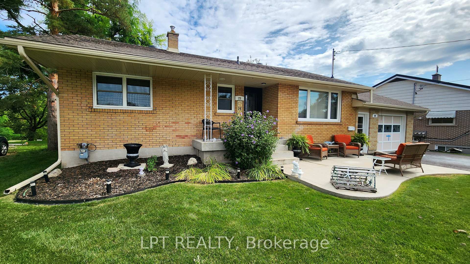 Photo 27 of 25 Davidson Street, Barrie, Wellington — HOMEH