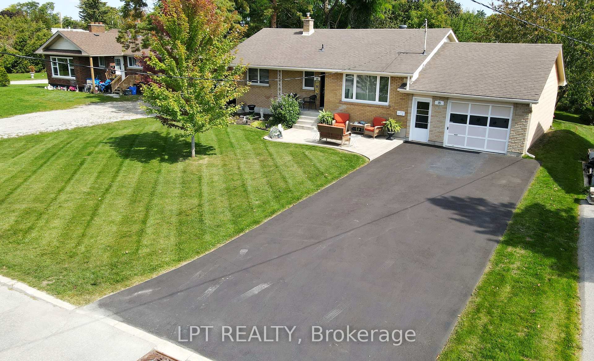 Photo 30 of 25 Davidson Street, Barrie, Wellington — HOMEH