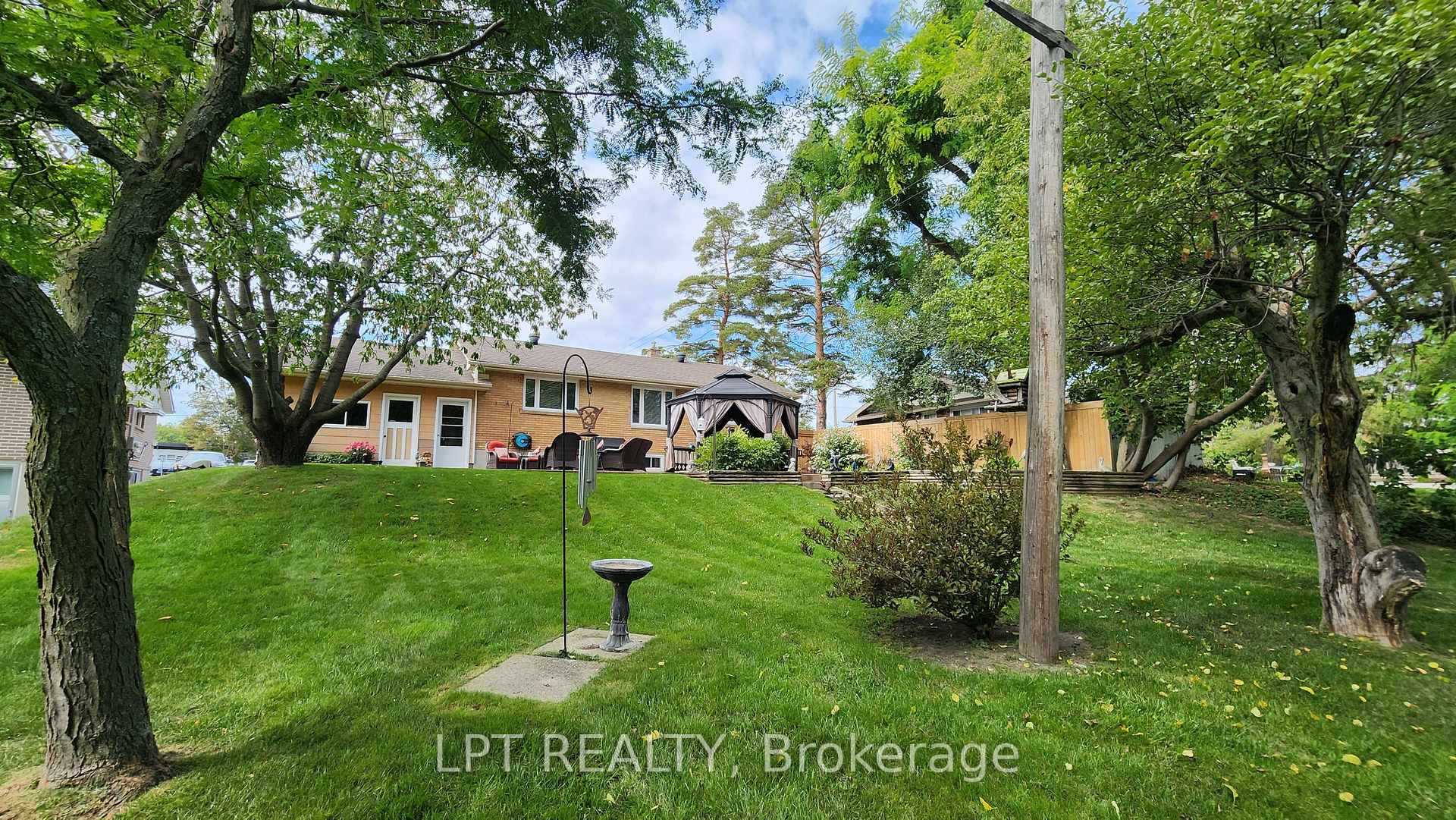 Photo 35 of 25 Davidson Street, Barrie, Wellington — HOMEH