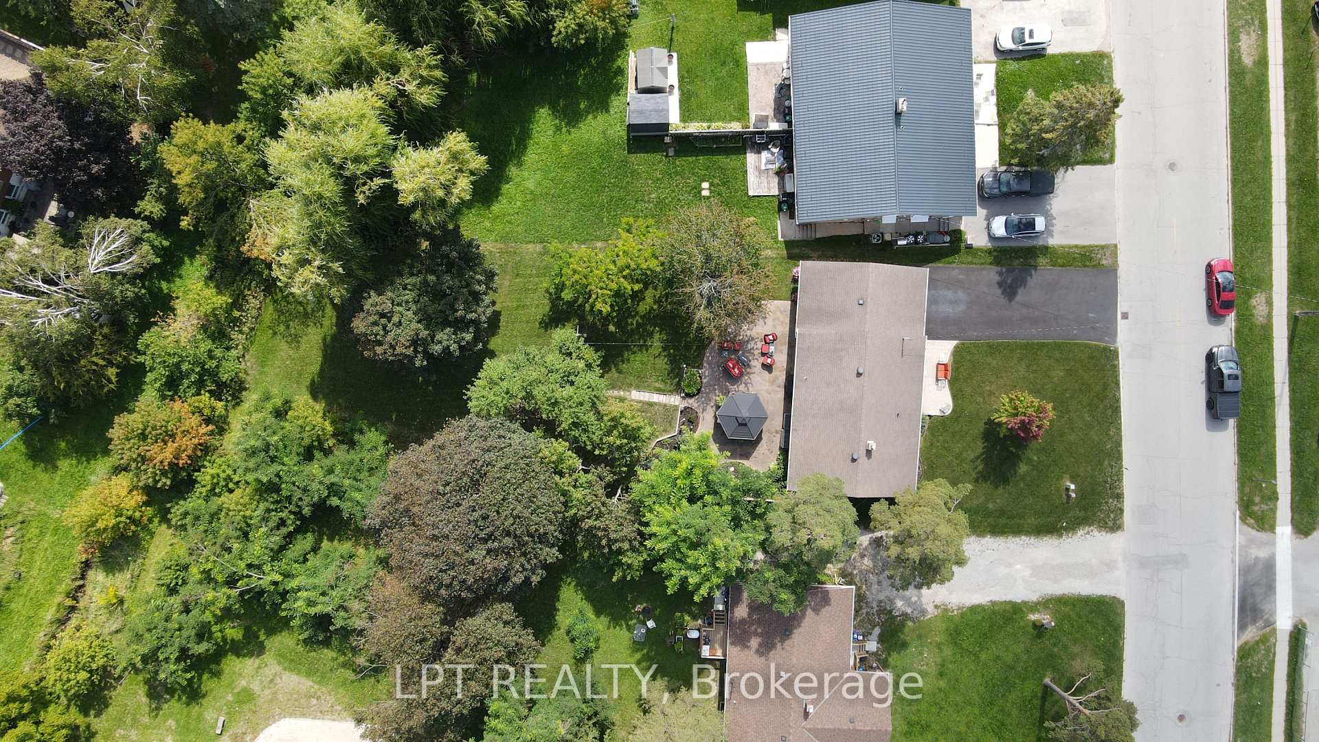 Photo 38 of 25 Davidson Street, Barrie, Wellington — HOMEH
