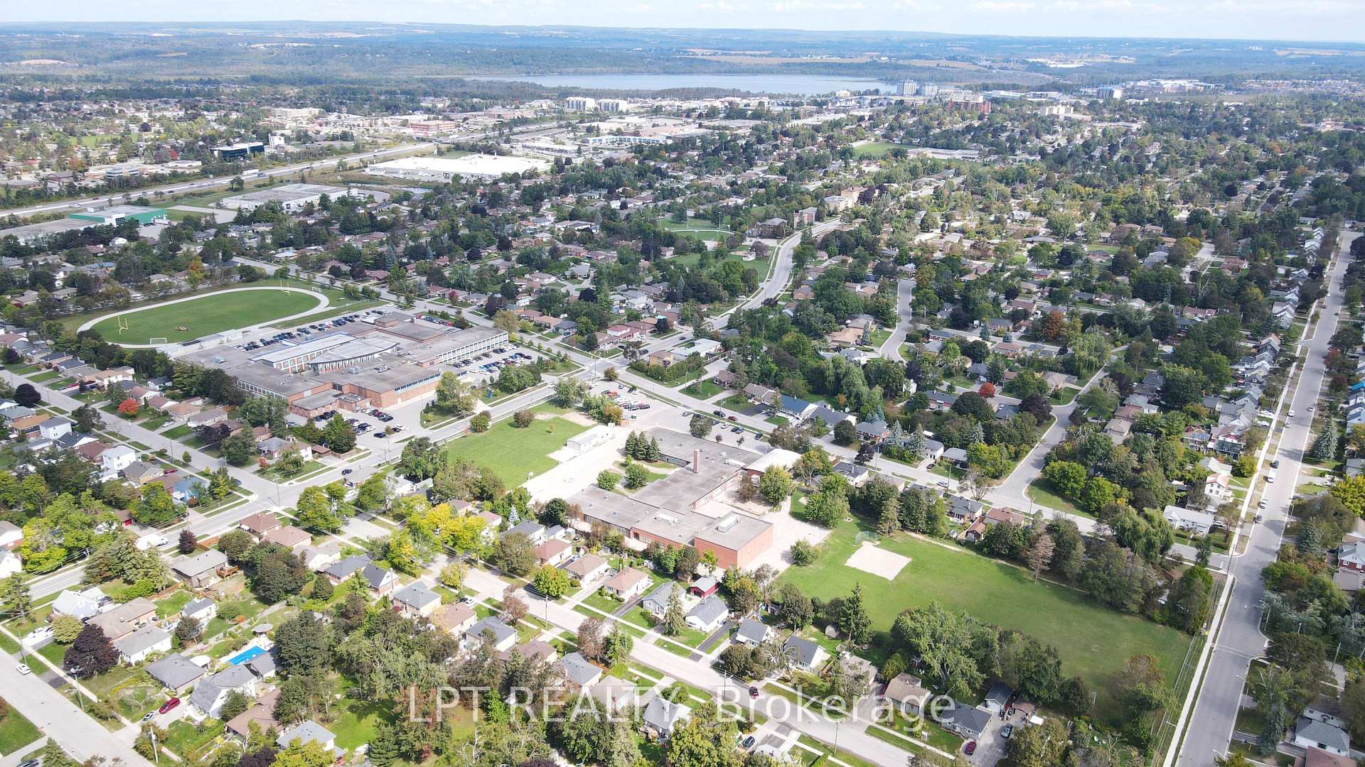 Photo 39 of 25 Davidson Street, Barrie, Wellington — HOMEH