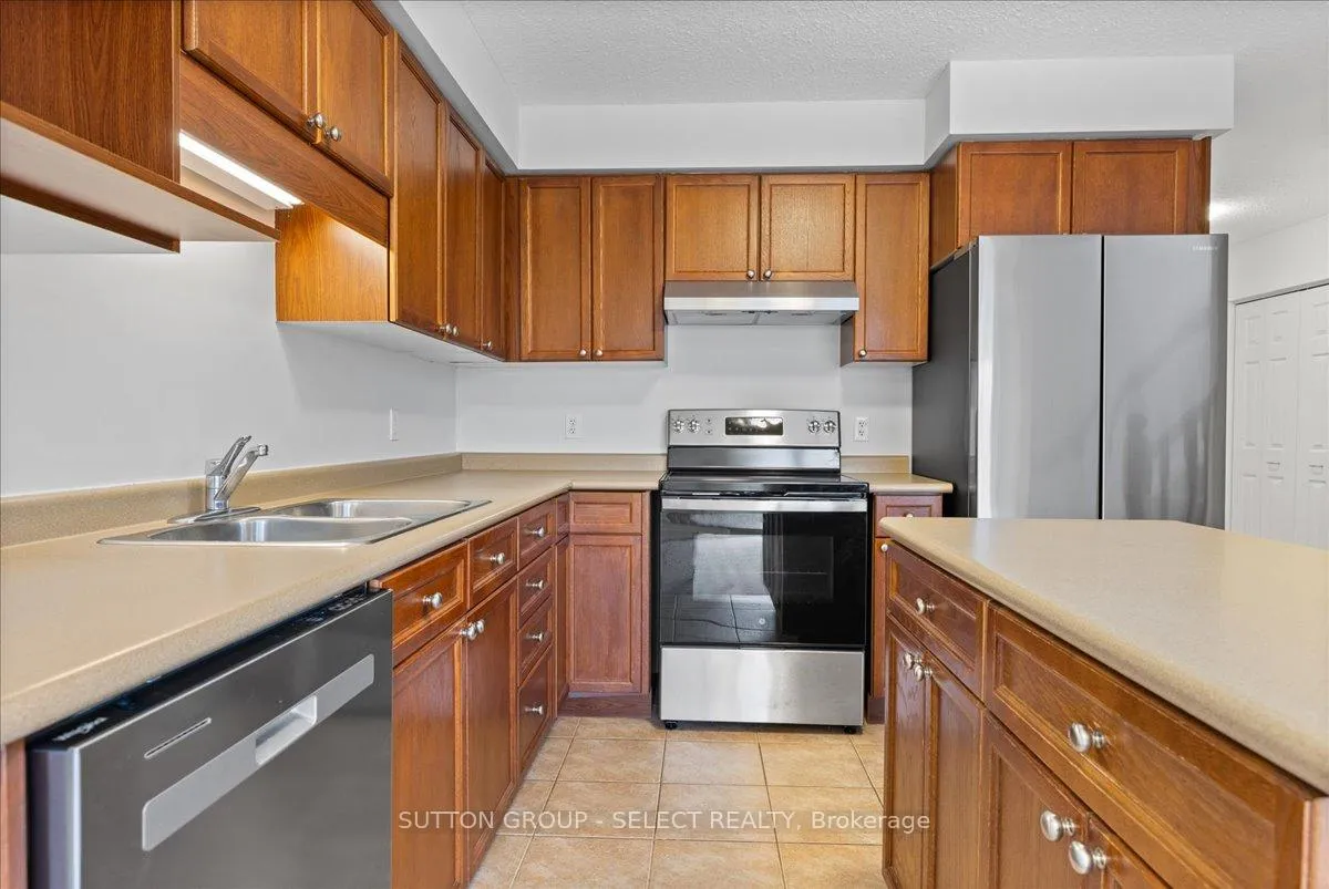 Photo 8 of 115 Templewood Drive, Kitchener — HOMEH