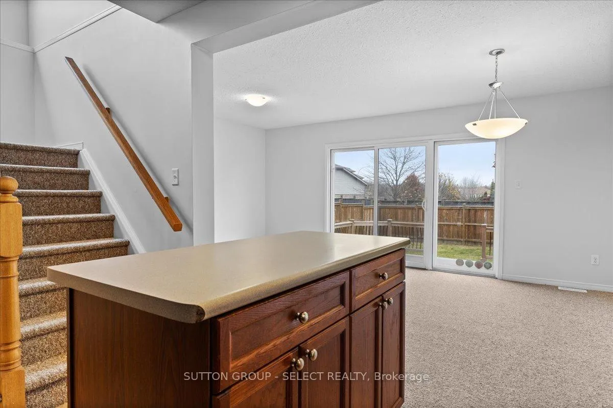 Photo 10 of 115 Templewood Drive, Kitchener — HOMEH