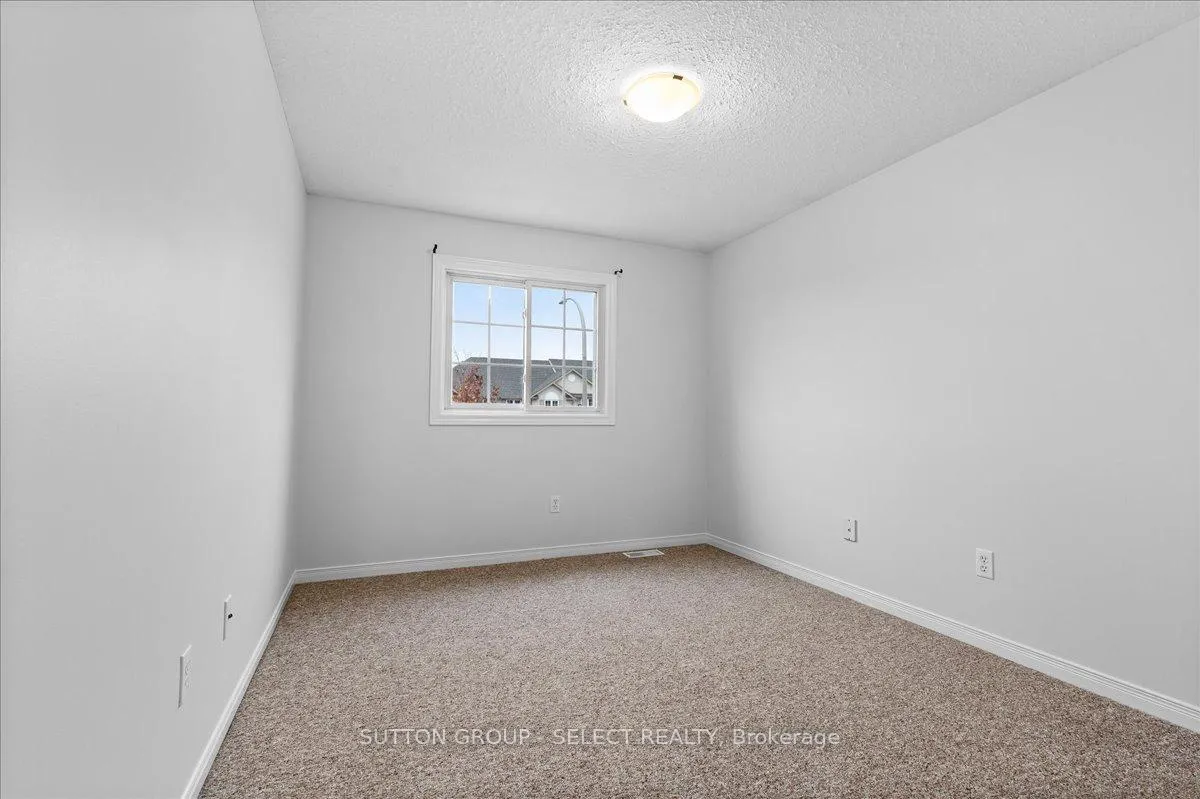 Photo 23 of 115 Templewood Drive, Kitchener — HOMEH