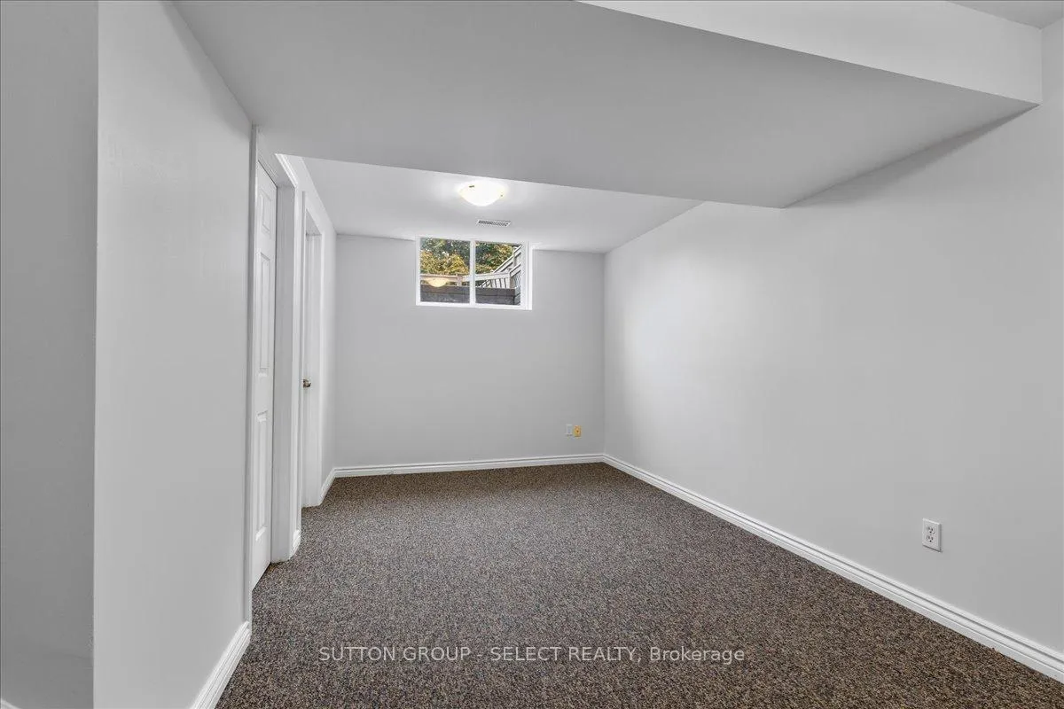 Photo 26 of 115 Templewood Drive, Kitchener — HOMEH
