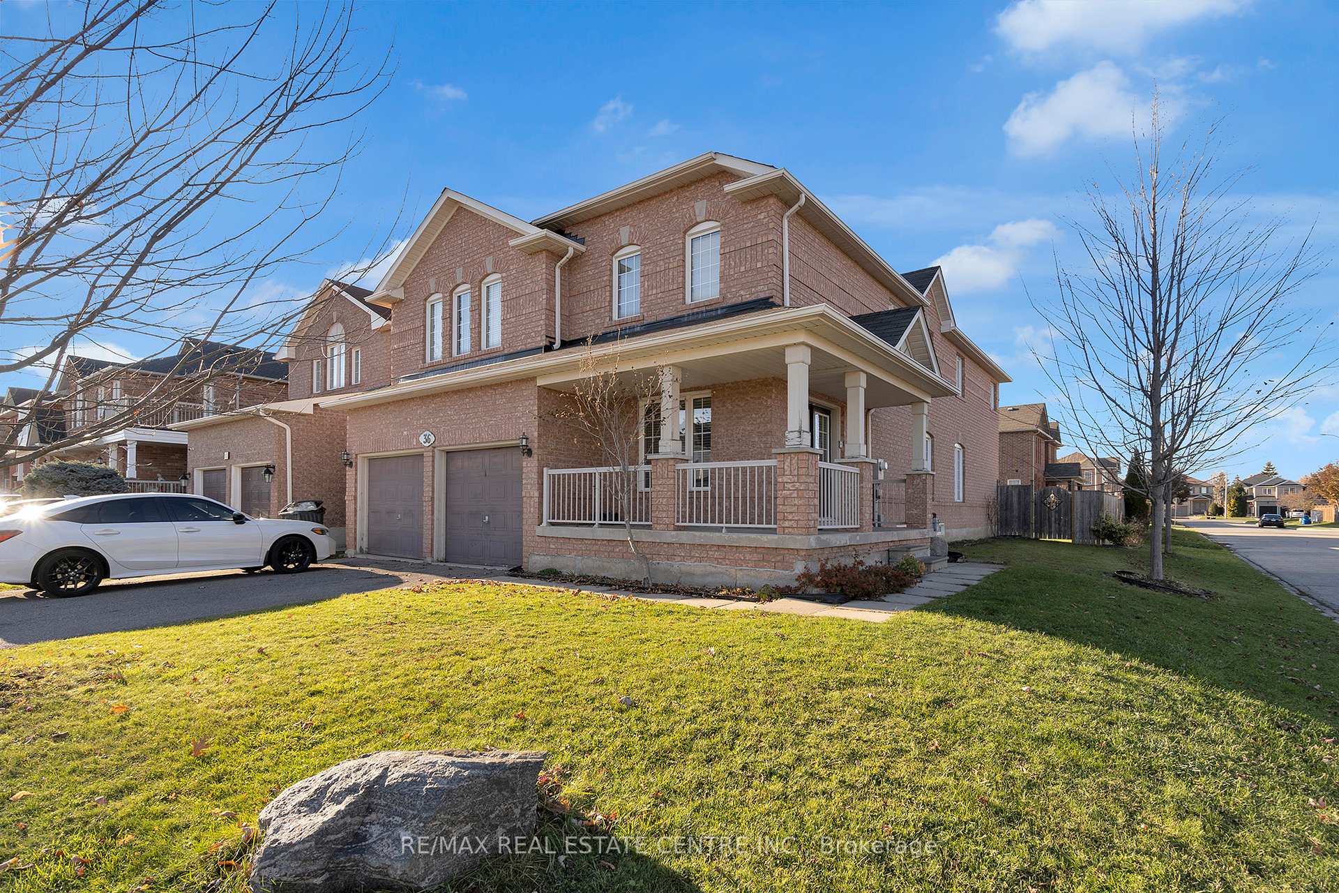 Photo 2 of 36 Capistro Street, Brampton, Fletcher's Meadow — HOMEH