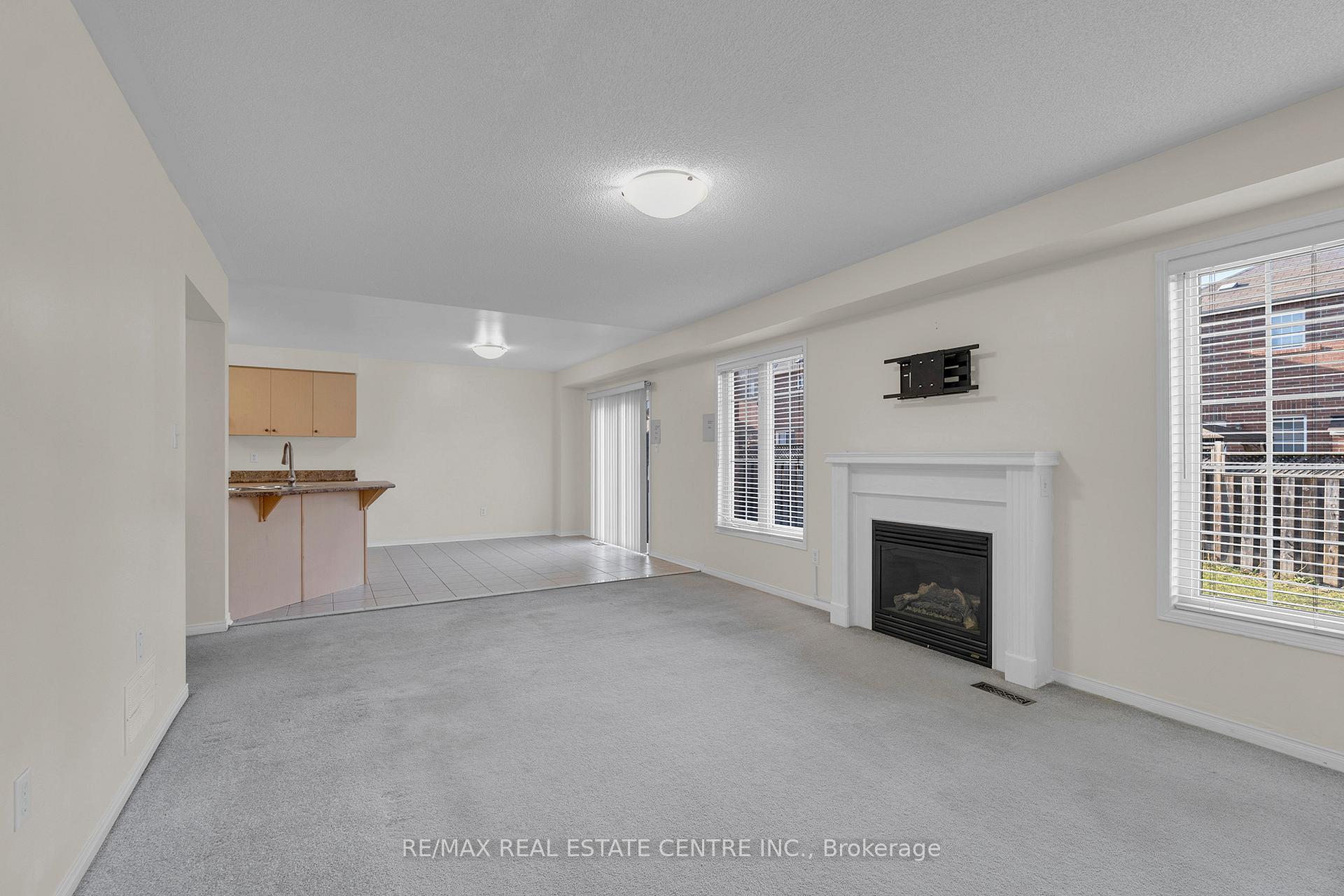 Photo 11 of 36 Capistro Street, Brampton, Fletcher's Meadow — HOMEH