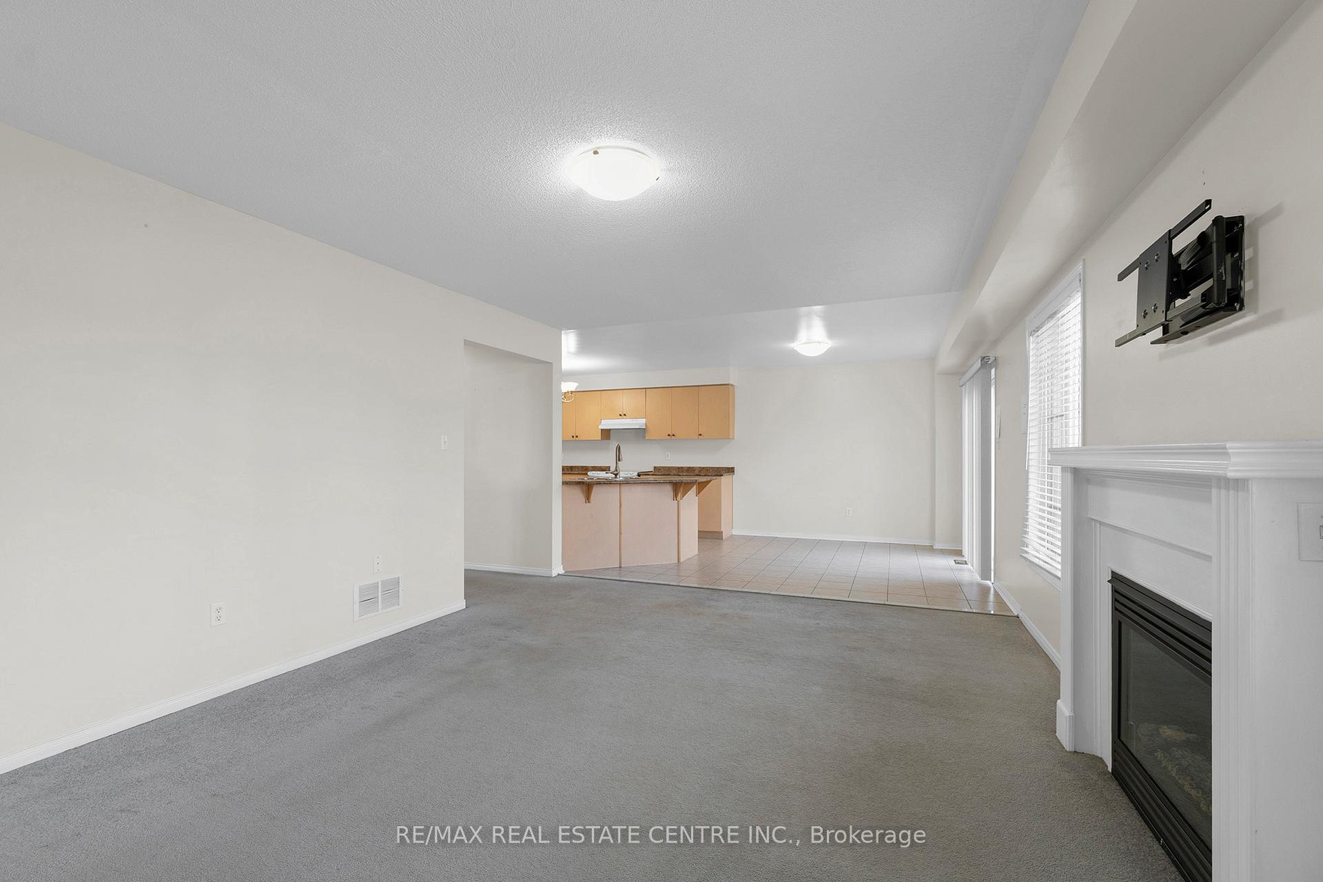 Photo 12 of 36 Capistro Street, Brampton, Fletcher's Meadow — HOMEH
