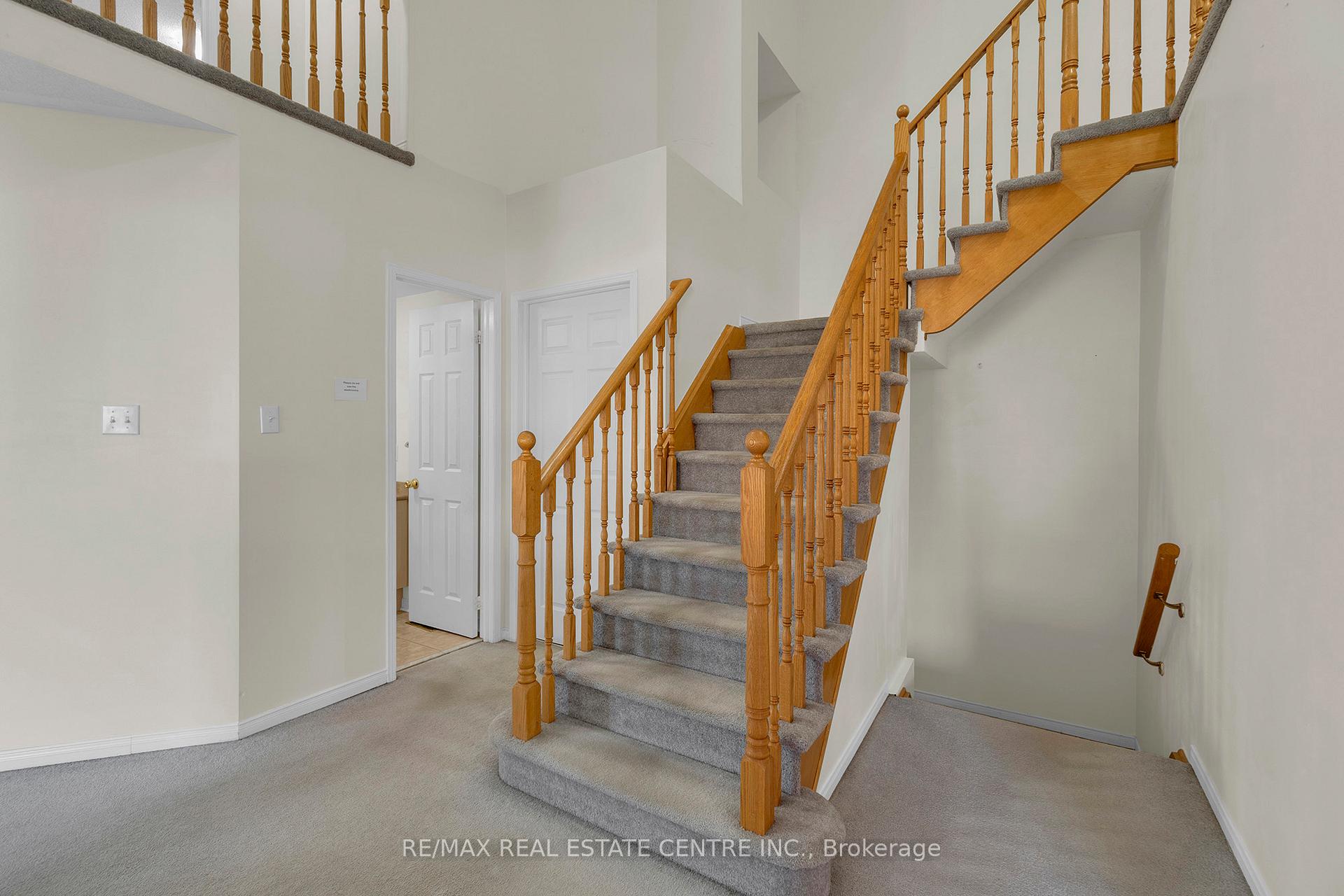 Photo 22 of 36 Capistro Street, Brampton, Fletcher's Meadow — HOMEH