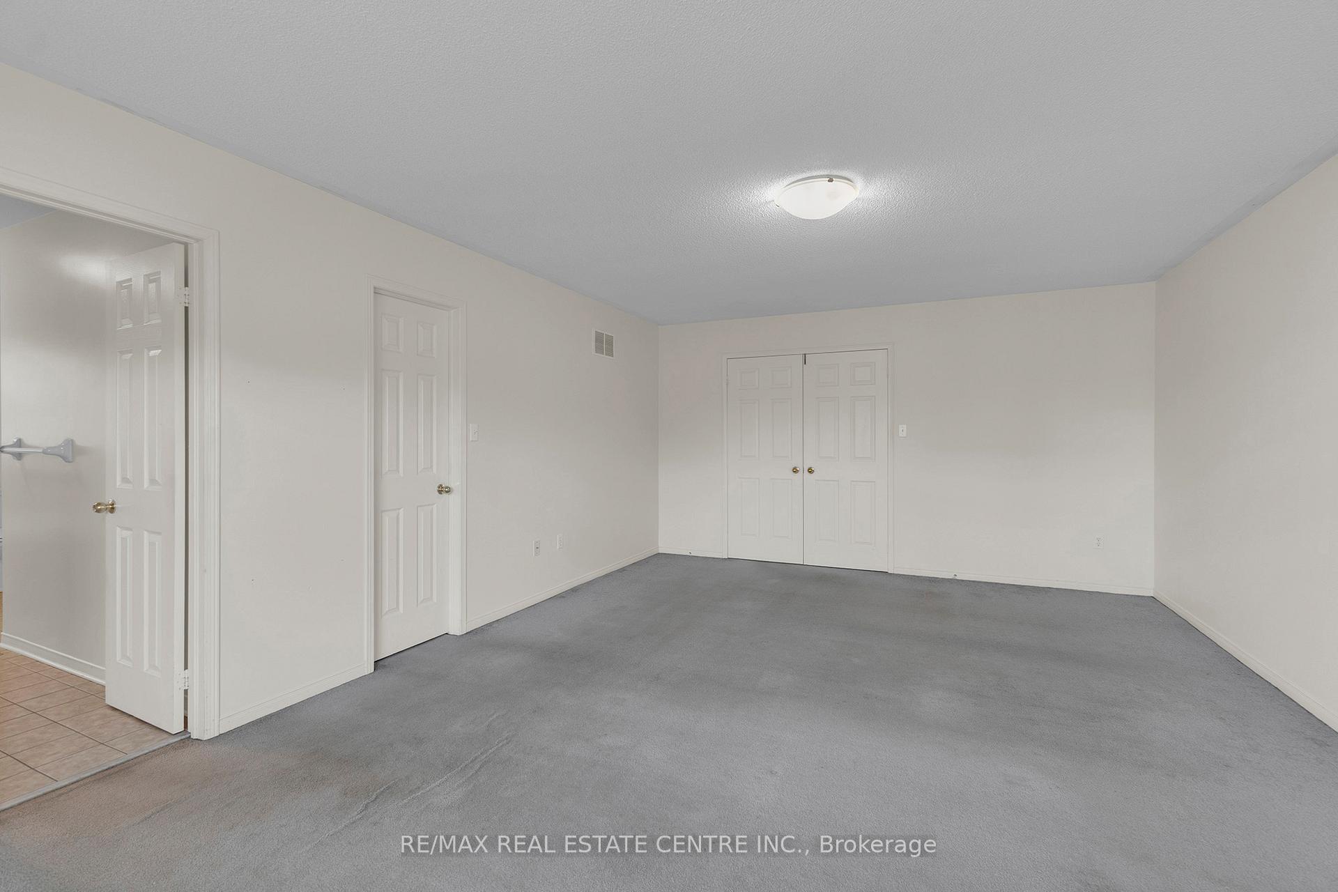 Photo 27 of 36 Capistro Street, Brampton, Fletcher's Meadow — HOMEH