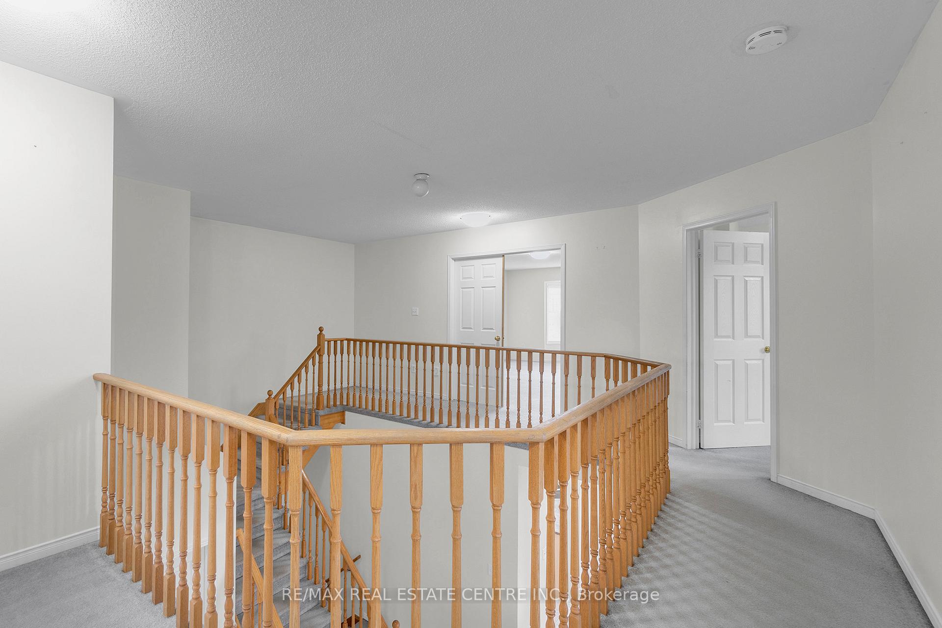 Photo 42 of 36 Capistro Street, Brampton, Fletcher's Meadow — HOMEH