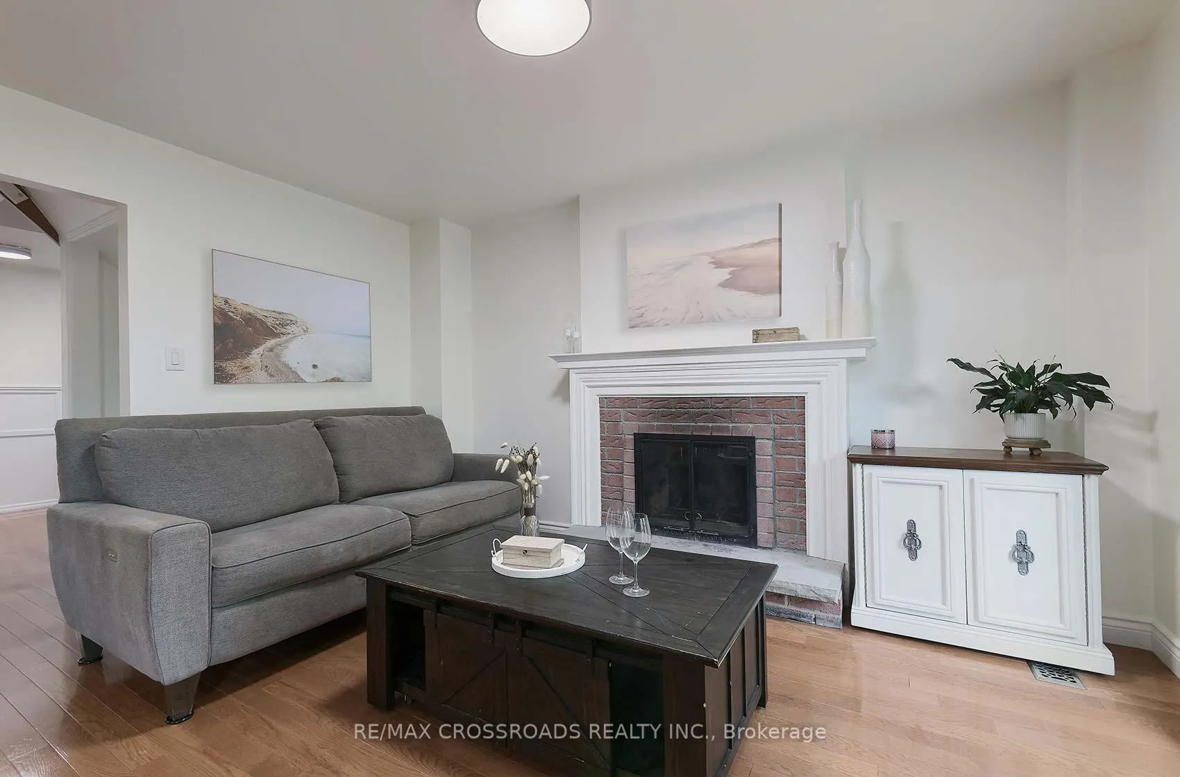 Photo 5 of 42 Bluebell Crescent, Whitby, Lynde Creek — HOMEH
