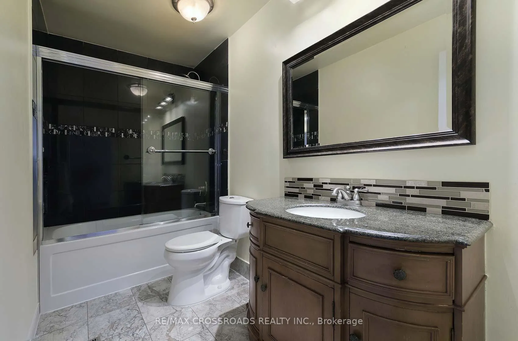 Photo 20 of 42 Bluebell Crescent, Whitby, Lynde Creek — HOMEH