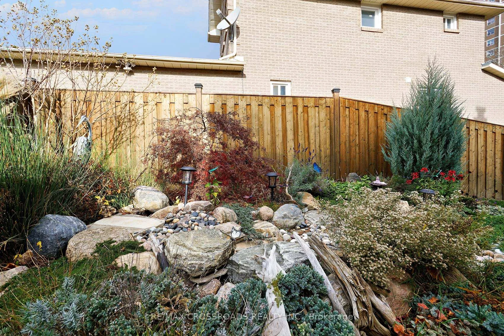 Photo 40 of 42 Bluebell Crescent, Whitby, Lynde Creek — HOMEH