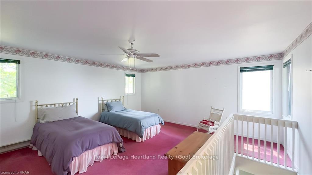 Photo 10 of 27 Bluewater Drive, Goderich, Goderich (Town) — HOMEH