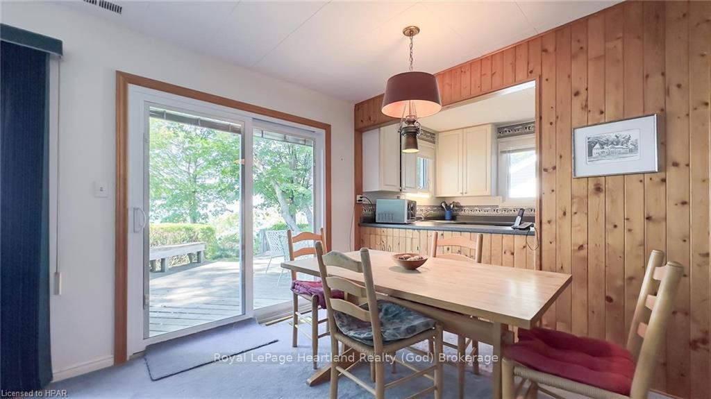Photo 22 of 27 Bluewater Drive, Goderich, Goderich (Town) — HOMEH
