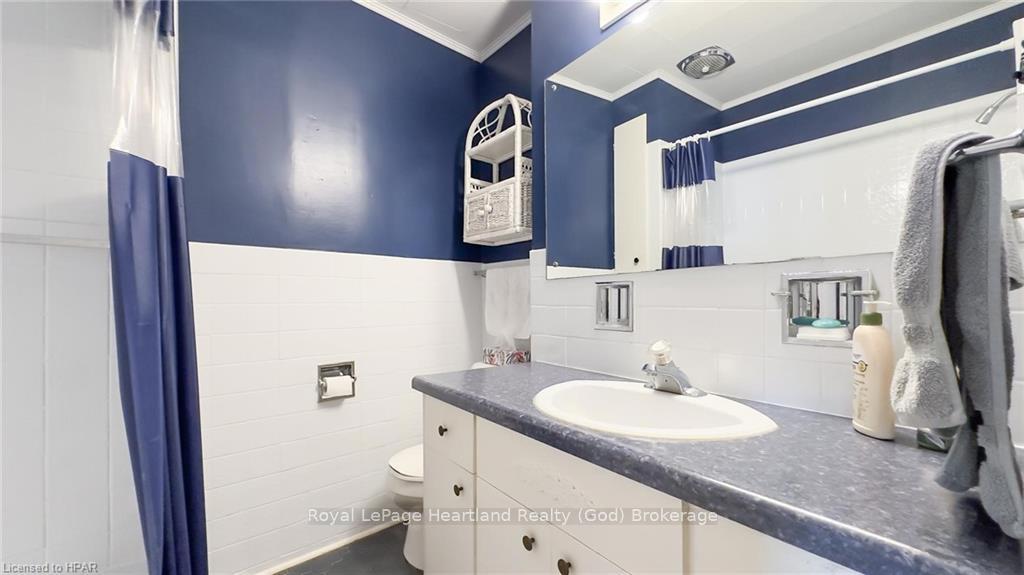 Photo 28 of 27 Bluewater Drive, Goderich, Goderich (Town) — HOMEH