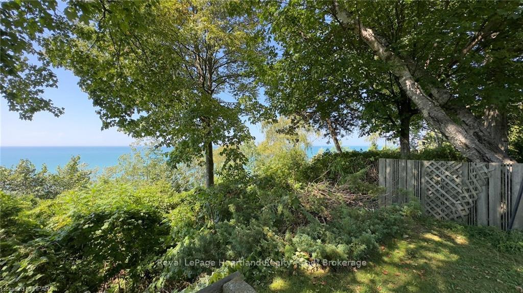 Photo 39 of 27 Bluewater Drive, Goderich, Goderich (Town) — HOMEH