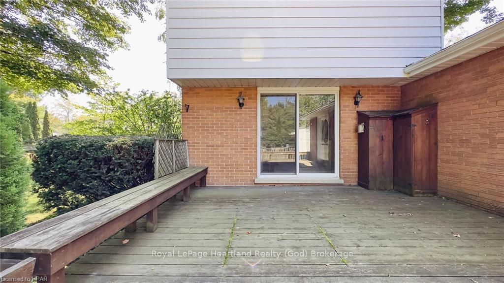 Photo 46 of 27 Bluewater Drive, Goderich, Goderich (Town) — HOMEH