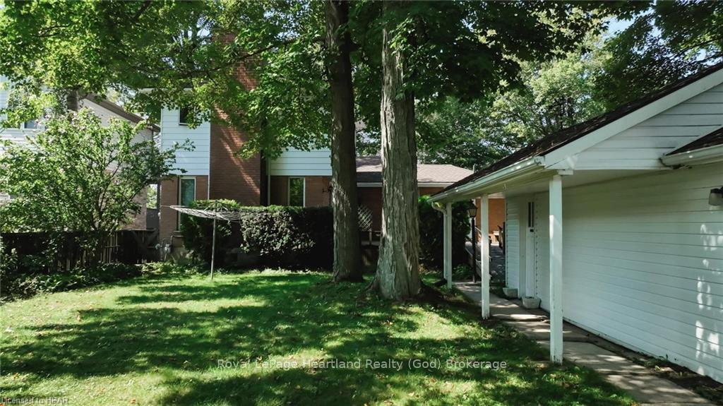 Photo 47 of 27 Bluewater Drive, Goderich, Goderich (Town) — HOMEH