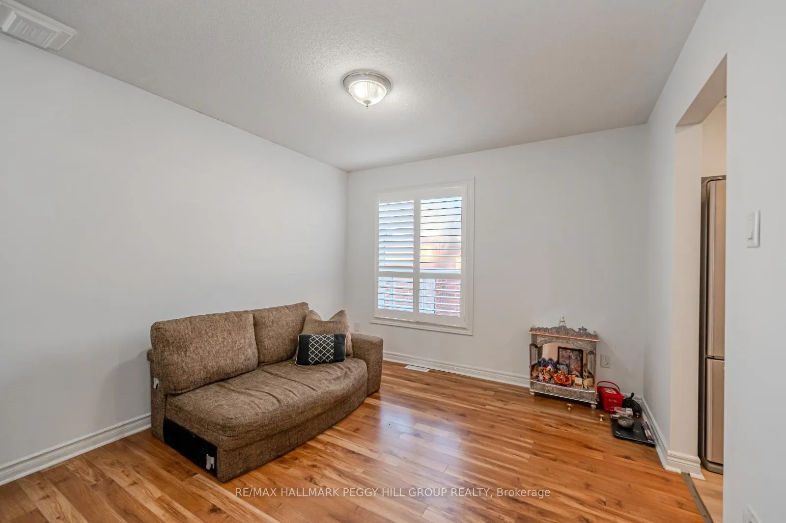 Photo 5 of Unit Upper, 33 Hanmer Street E, Barrie, East Bayfield — HOMEH
