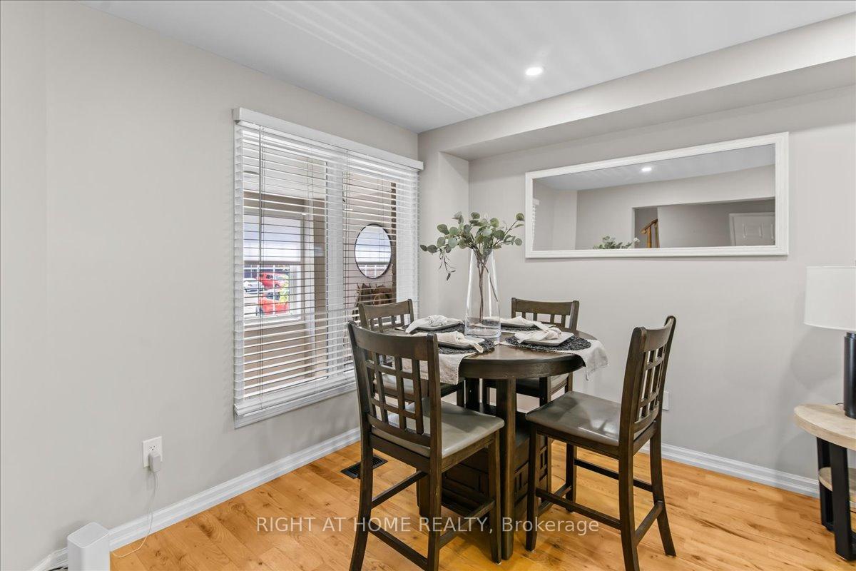 Photo 4 of 34 Vail Meadows Crescent, Clarington, Bowmanville — HOMEH