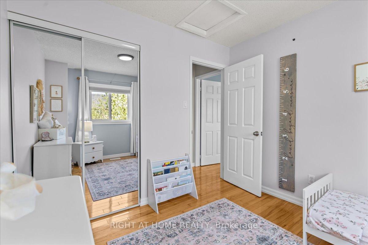 Photo 19 of 34 Vail Meadows Crescent, Clarington, Bowmanville — HOMEH
