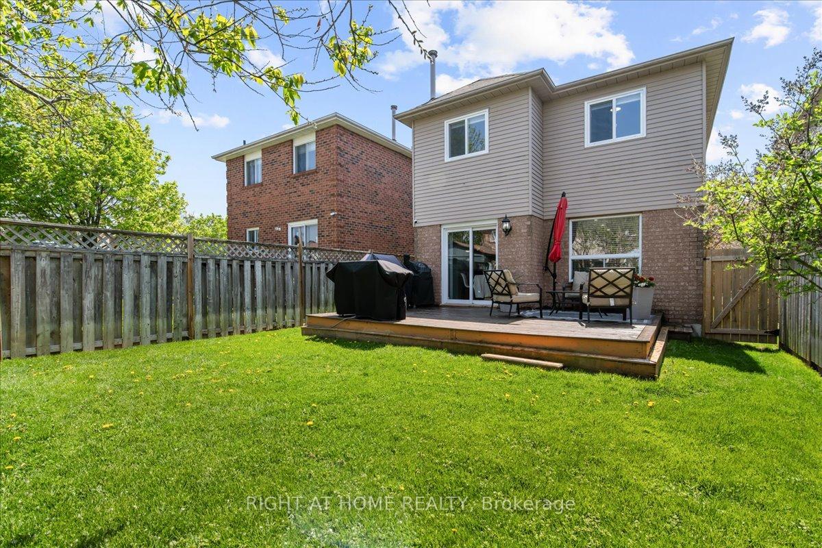 Photo 23 of 34 Vail Meadows Crescent, Clarington, Bowmanville — HOMEH