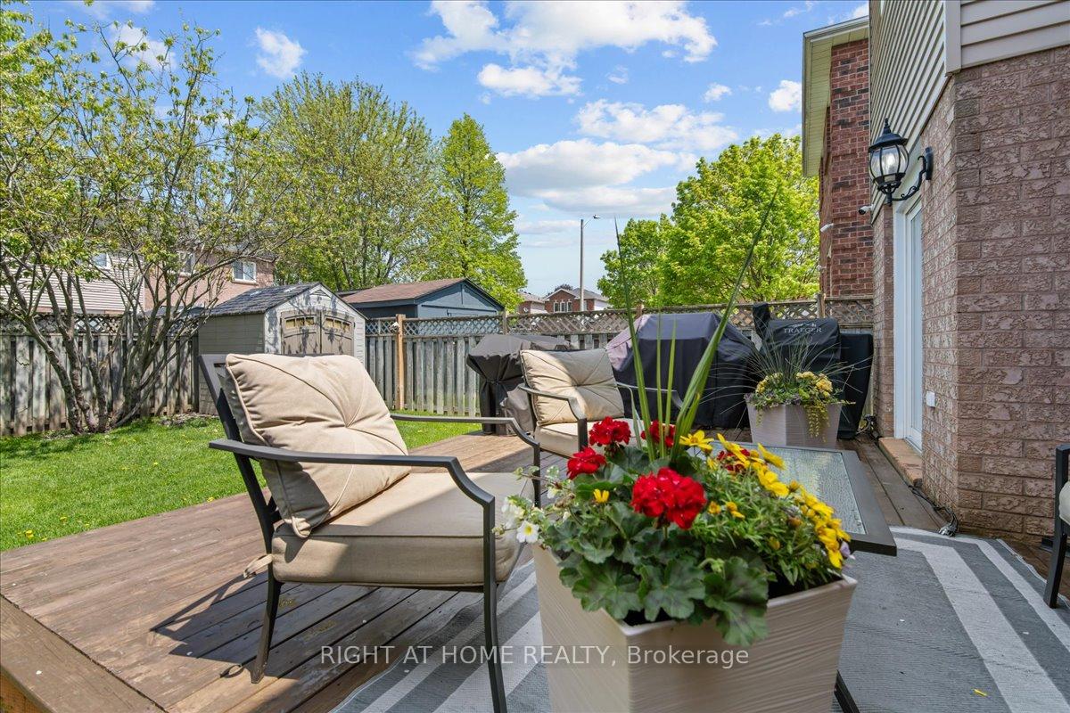 Photo 25 of 34 Vail Meadows Crescent, Clarington, Bowmanville — HOMEH