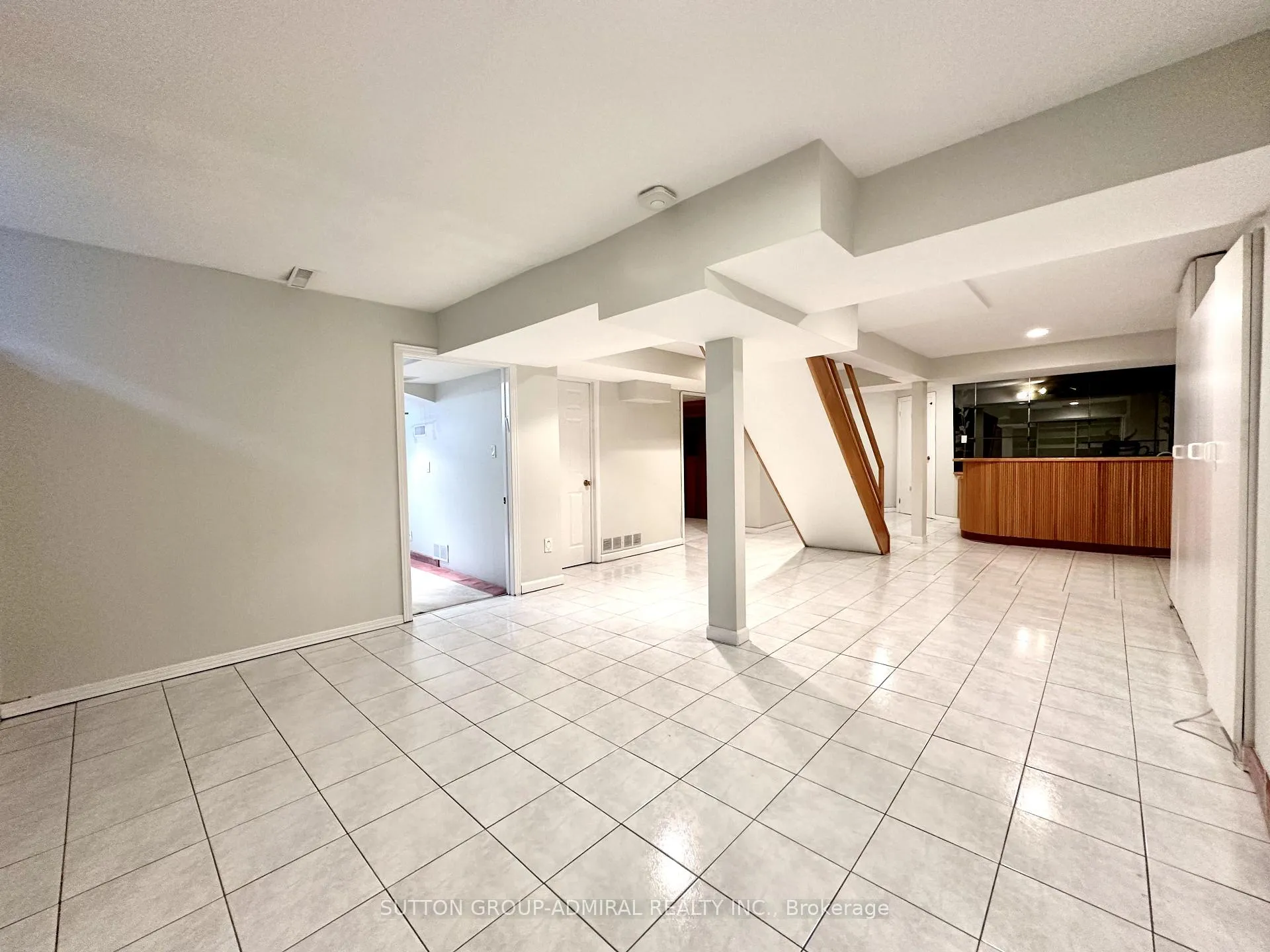 Photo 26 of 273 Spring Gate Boulevard, Vaughan, Crestwood-Springfarm-Yorkhill — HOMEH