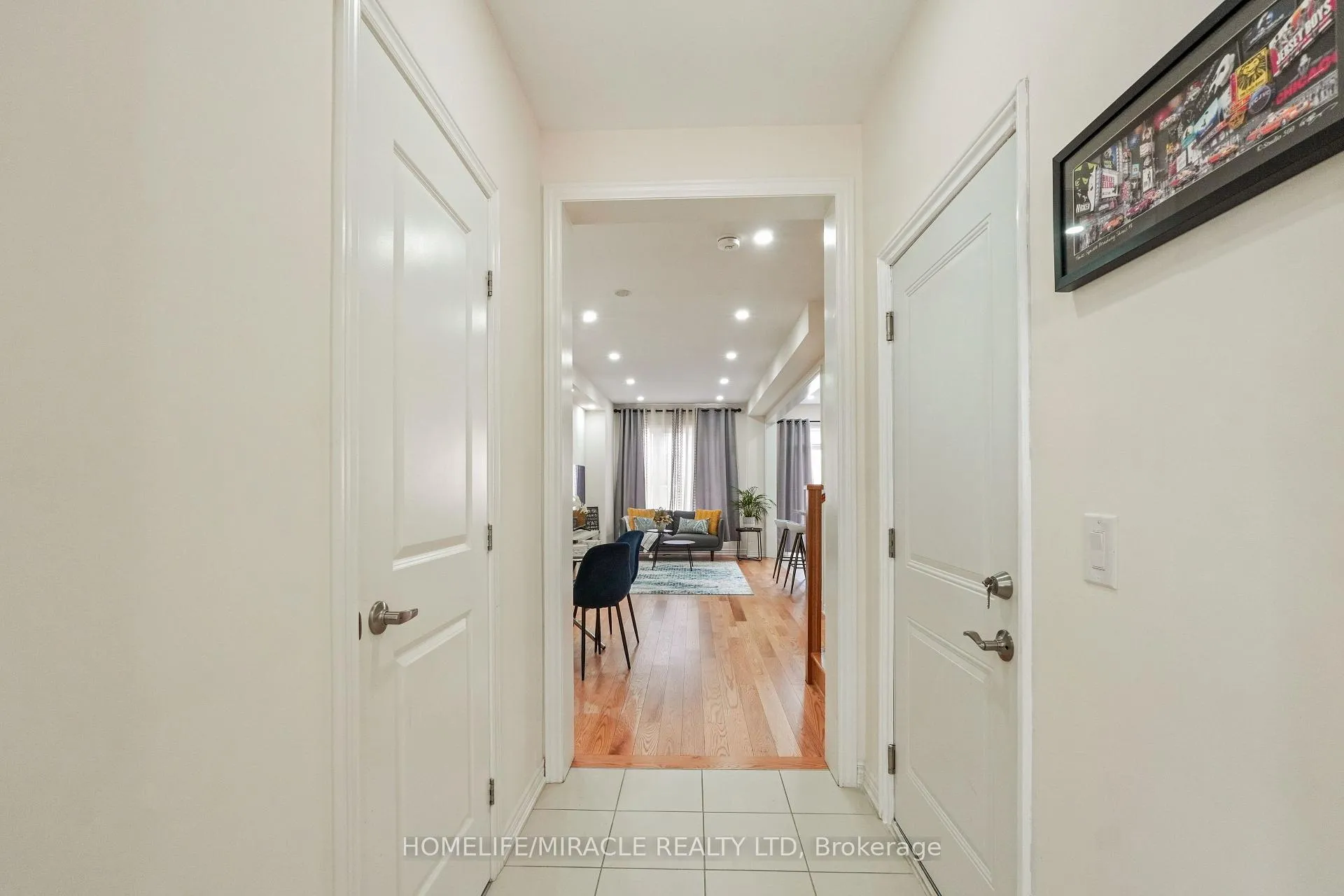 Photo 6 of 1053 Garner Road E, Hamilton, Ancaster — HOMEH