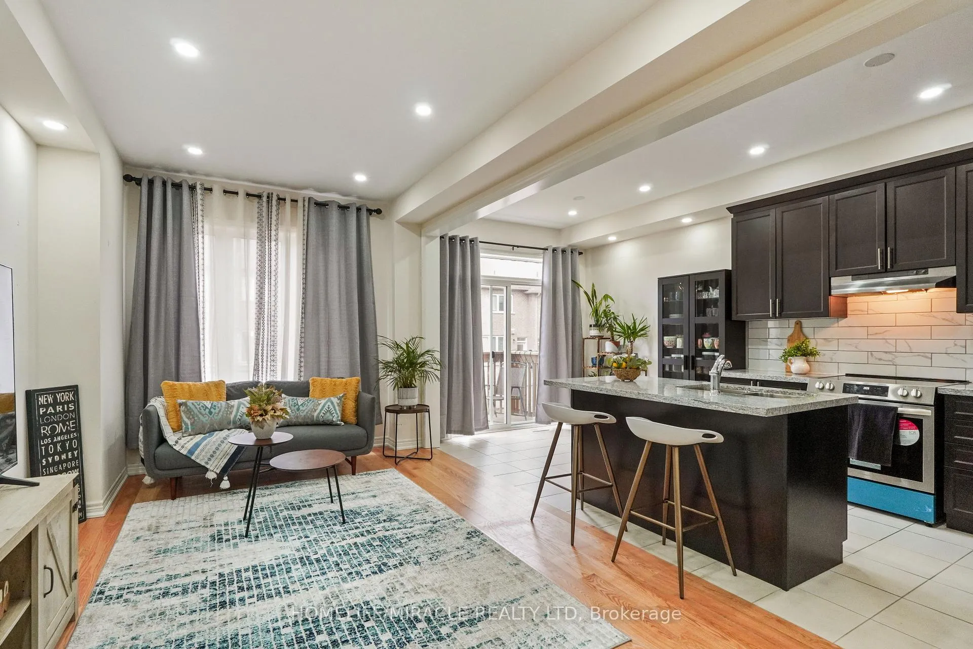 Photo 12 of 1053 Garner Road E, Hamilton, Ancaster — HOMEH