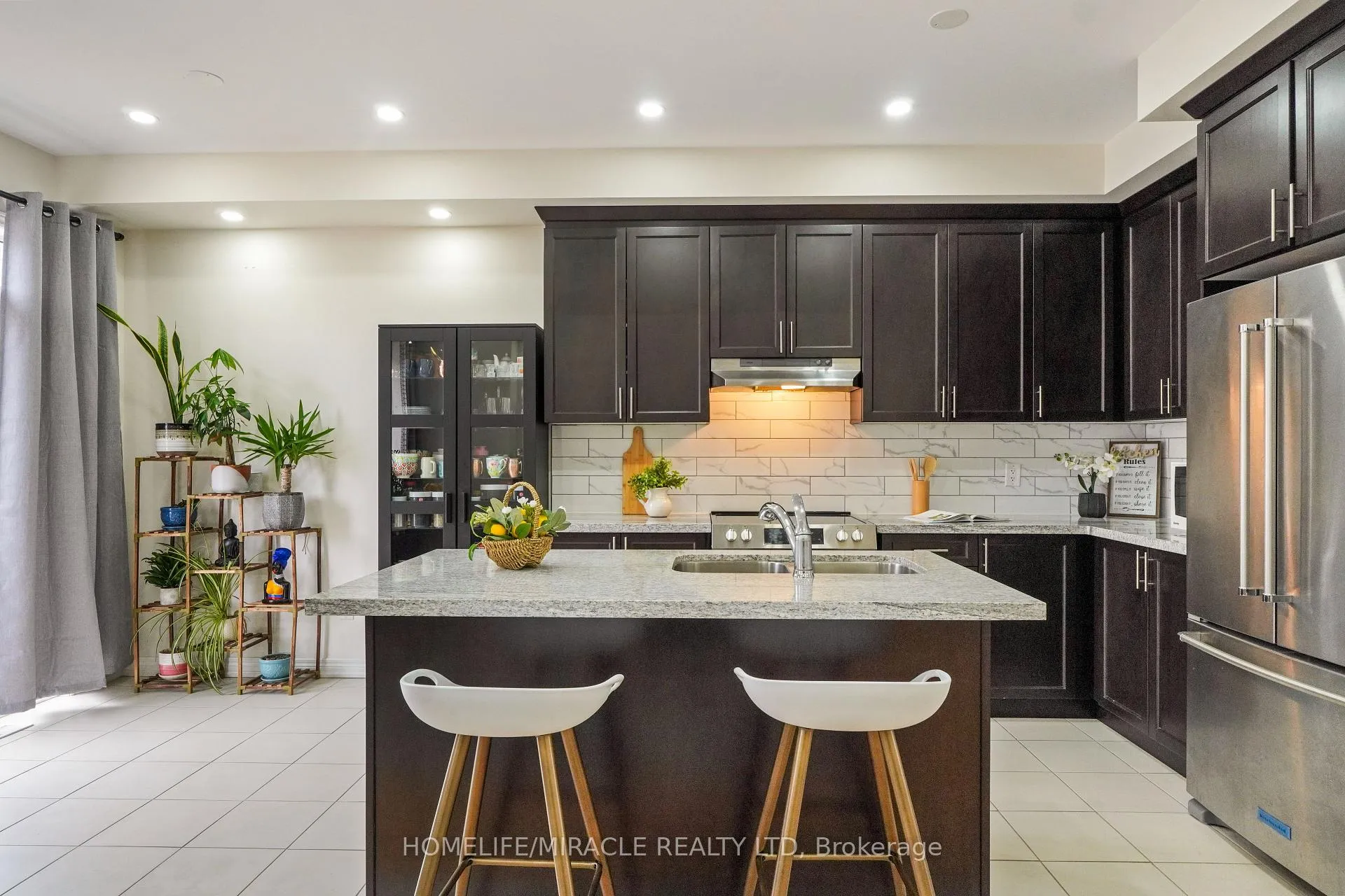 Photo 15 of 1053 Garner Road E, Hamilton, Ancaster — HOMEH