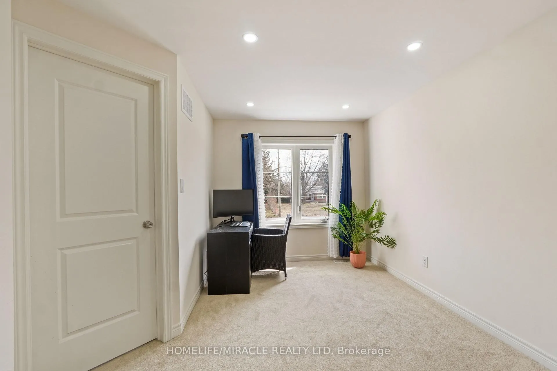 Photo 21 of 1053 Garner Road E, Hamilton, Ancaster — HOMEH